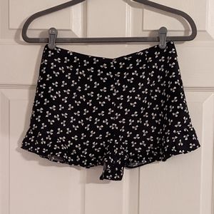 Cooperative Black and White Ruffled Shorts